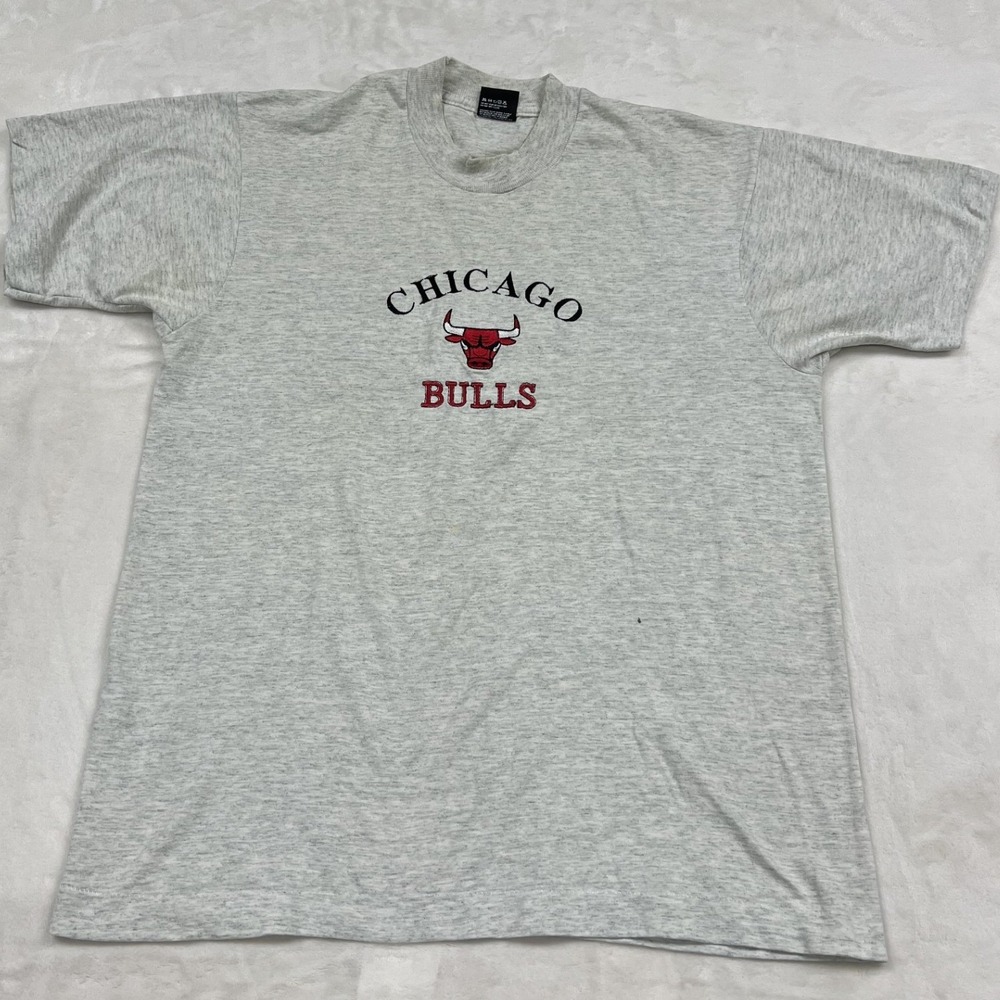 Vintage Chicago Bulls T-Shirt Mens L Grey Embroidered Logo Single Stitch NBA